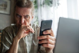 How to detect AI deepfake scams