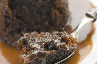 Slow cooker sticky date pudding